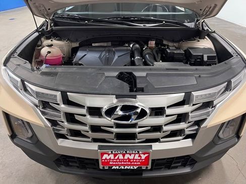 Used 2022 Hyundai Santa Cruz SEL Premium image 9