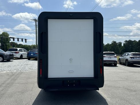 Used 2024 Chevrolet Brightdrop 600 w/ Commercial Equipment Package AWD/4WD image 8