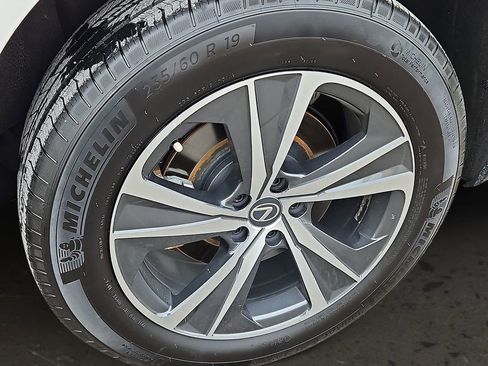 Used 2023 Lexus RX 350 Premium image 9