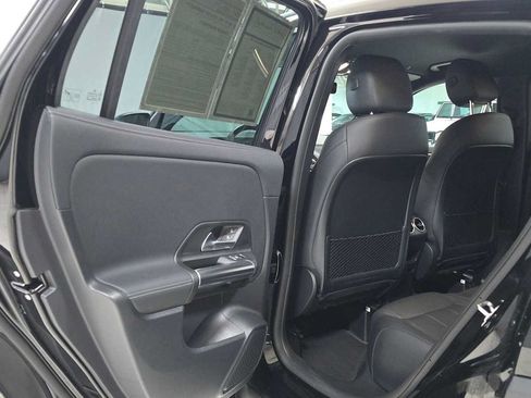 Used 2025 Mercedes-Benz GLA 250 image 15