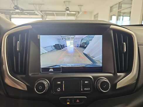 Certified 2024 GMC Terrain SLT AWD/4WD image 29