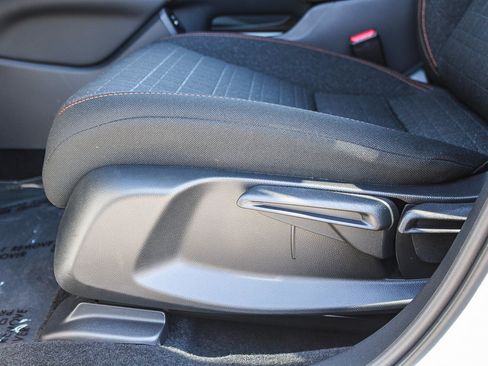 Certified 2026 Honda HR-V Sport image 23