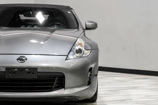 Used 2016 Nissan 370Z Touring Sport RWD image 45