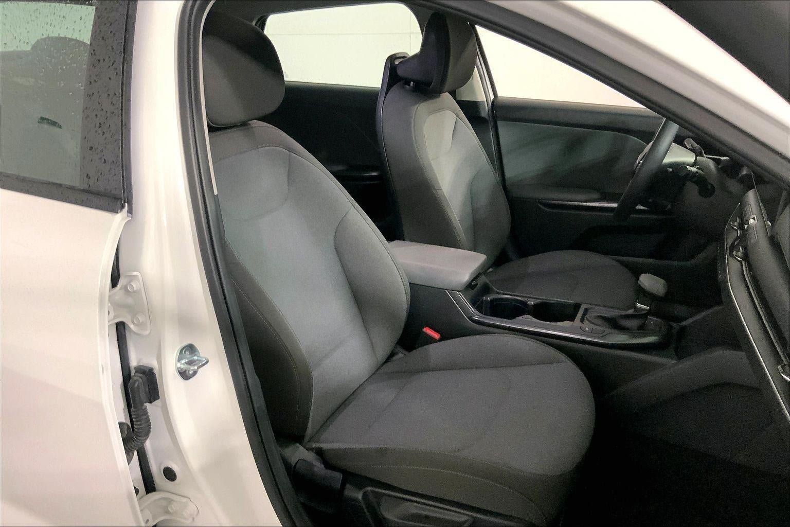 Certified 2025 Kia K4 FWD image 7