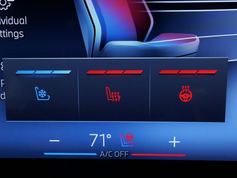 Used 2024 BMW i7 xDrive60 w/ Executive Package image 56