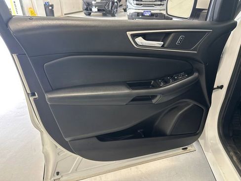 Used 2017 Ford Edge SEL w/ Equipment Group 201A image 31