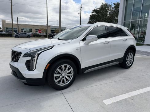Used 2023 Cadillac XT4 Premium Luxury image 7