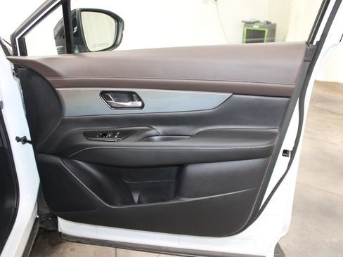 Used 2025 Nissan Murano Platinum w/ Cargo Package AWD/4WD image 42