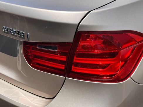 Used 2013 BMW 328i xDrive Sedan AWD/4WD image 8