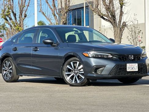 Certified 2024 Honda Civic EX-L image 2