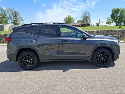 Used 2021 GMC Terrain SLE w/ Driver Convenience Package AWD/4WD image 26