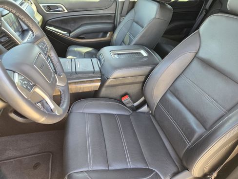 Used 2019 GMC Yukon Denali w/ Denali Ultimate Package image 19