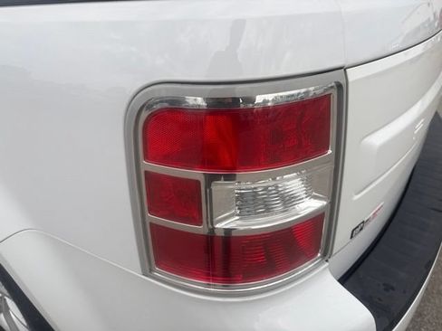 Used 2019 Ford Flex SE FWD image 10