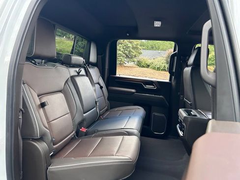 Used 2024 GMC Sierra 2500 Denali w/ Denali Reserve Package AWD/4WD image 50