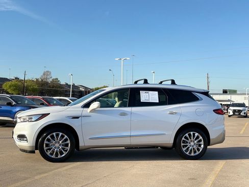 Used 2020 Buick Enclave Premium w/ Sun and Sites Package image 6