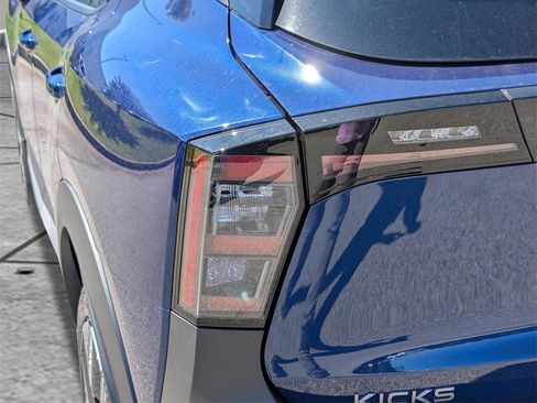 New 2026 Nissan Kicks SV image 13