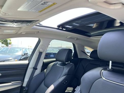 Used 2023 Genesis GV70 2.5T w/ Select Package AWD/4WD image 20