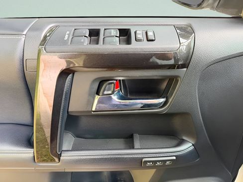Used 2019 Toyota 4Runner Limited AWD/4WD image 12