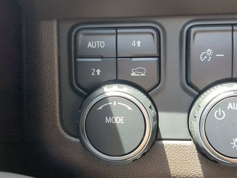 Used 2024 Chevrolet Tahoe LT AWD/4WD image 29