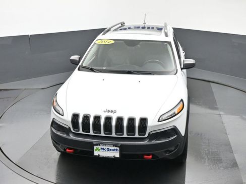 Used 2014 Jeep Cherokee Trailhawk w/ Comfort/Convenience Group AWD/4WD image 22