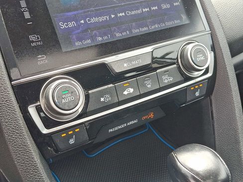 Used 2016 Honda Civic EX-L image 17