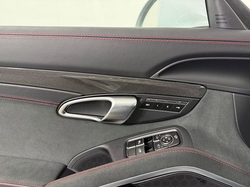 Certified 2025 Porsche 718 Cayman GT4 image 16