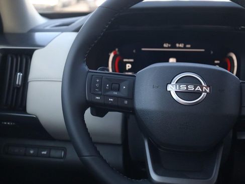 New 2026 Nissan Pathfinder SL AWD/4WD image 10