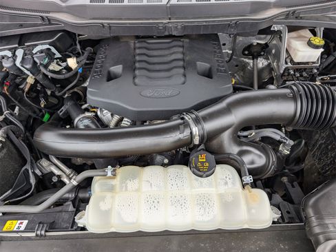 Used 2023 Ford F150 XLT image 14