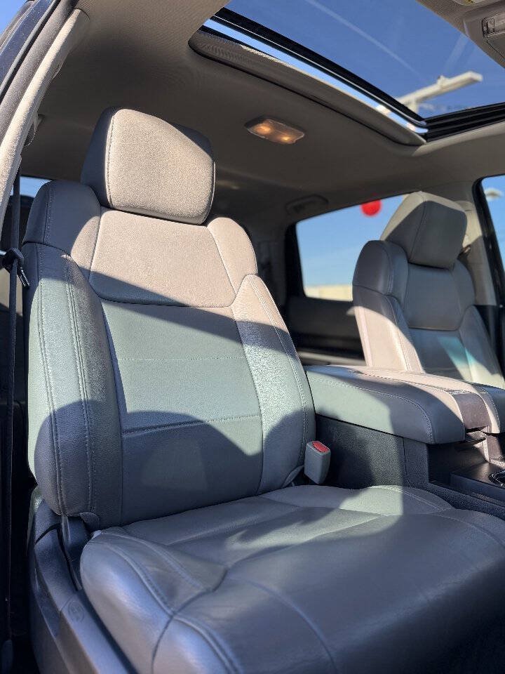 Used 2015 Toyota Tundra Limited w/ T3 Package AWD/4WD image 12
