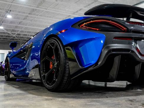 Used 2019 McLaren 600LT RWD image 27