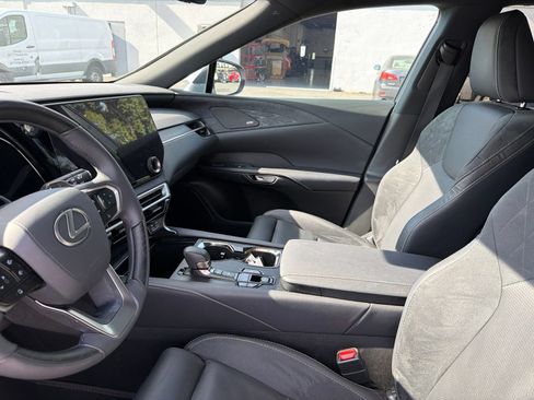 Used 2024 Lexus RX 350 w/ Convenience Package AWD/4WD image 8
