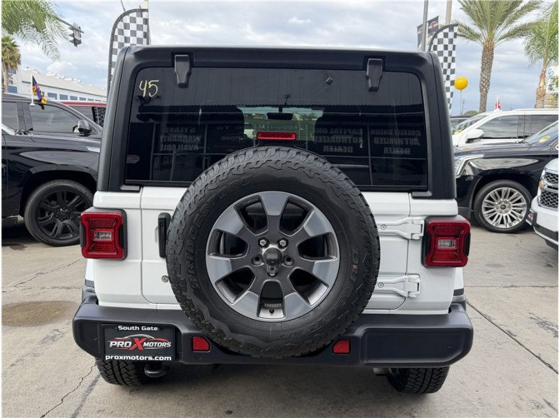 Used 2019 Jeep Wrangler Unlimited Sahara AWD/4WD image 5