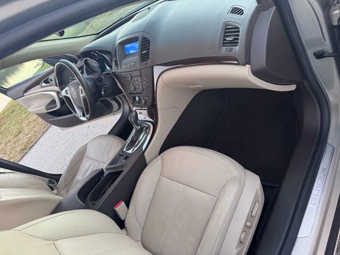 Used 2011 Buick Regal CXL Turbo w/ TO2 Preferred Equipment Group image 10