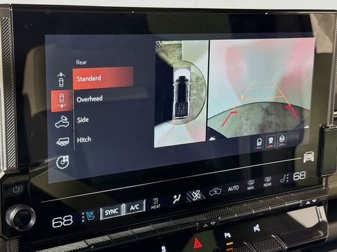 New 2026 GMC Hummer EV 4x4 Crew Cab image 9