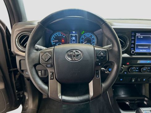 Used 2023 Toyota Tacoma TRD Off-Road image 11