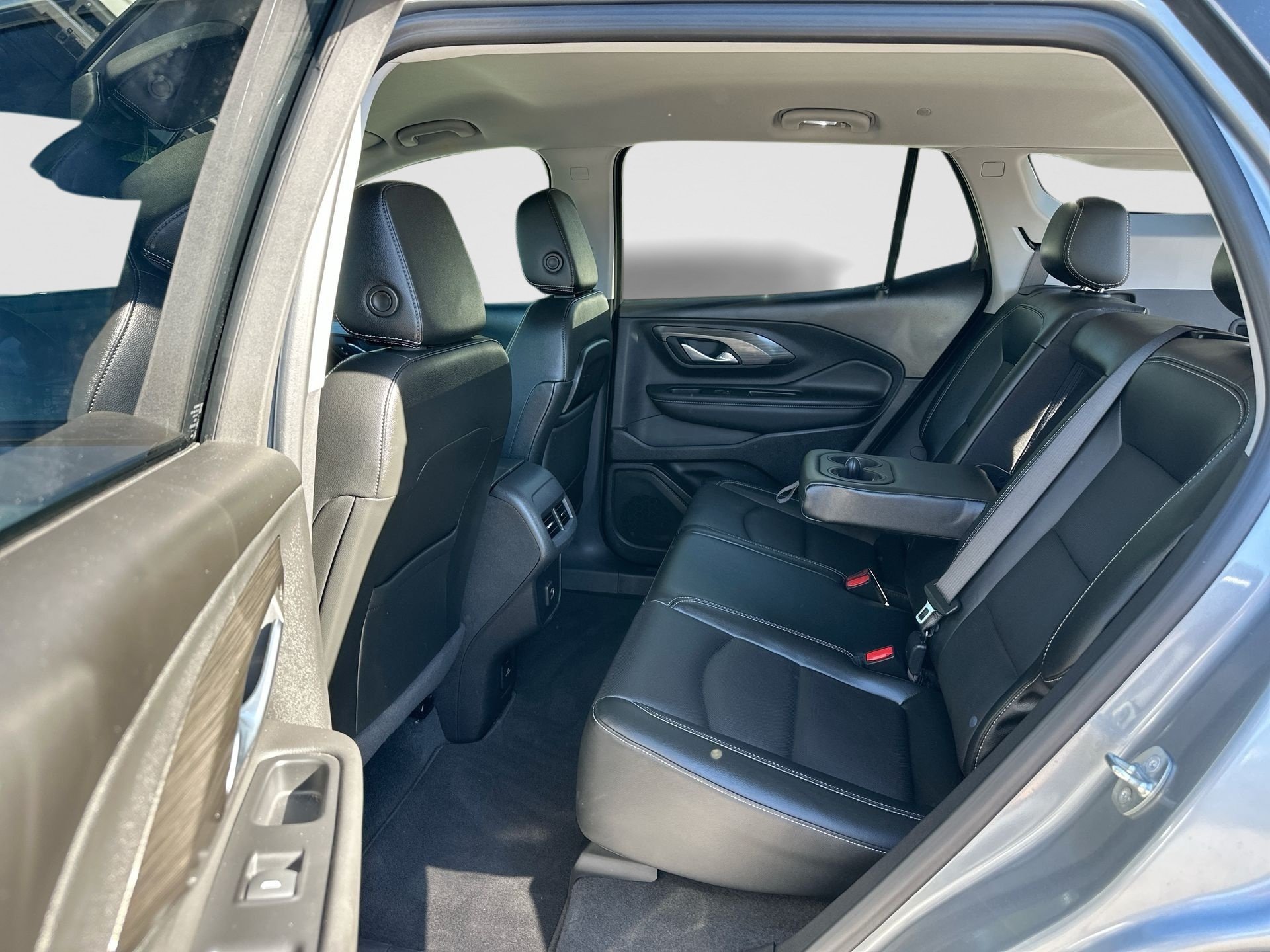 Used 2023 GMC Terrain SLT w/ Elevation Edition FWD image 24
