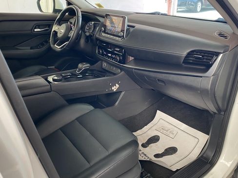 Used 2022 Nissan Rogue SV w/ SV Premium Package AWD/4WD image 8