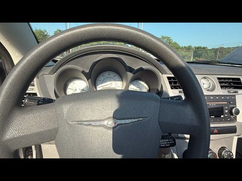 Used 2008 Chrysler Sebring LX image 13