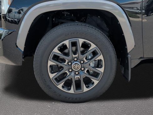 Used 2024 Toyota Tundra Limited w/ Power Package AWD/4WD image 7