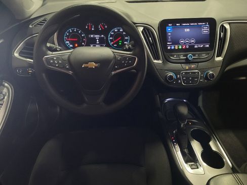 Used 2025 Chevrolet Malibu LT FWD image 22