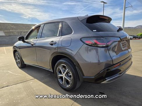 Used 2023 Honda HR-V EX-L image 4