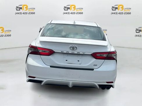 Used 2019 Toyota Camry SE image 6