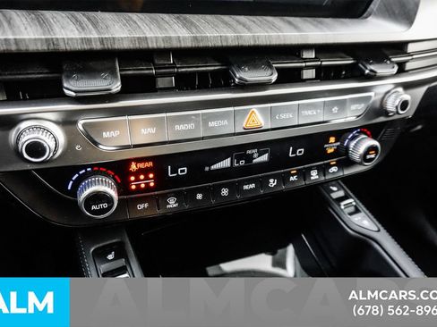 Used 2024 Kia Telluride EX FWD image 40