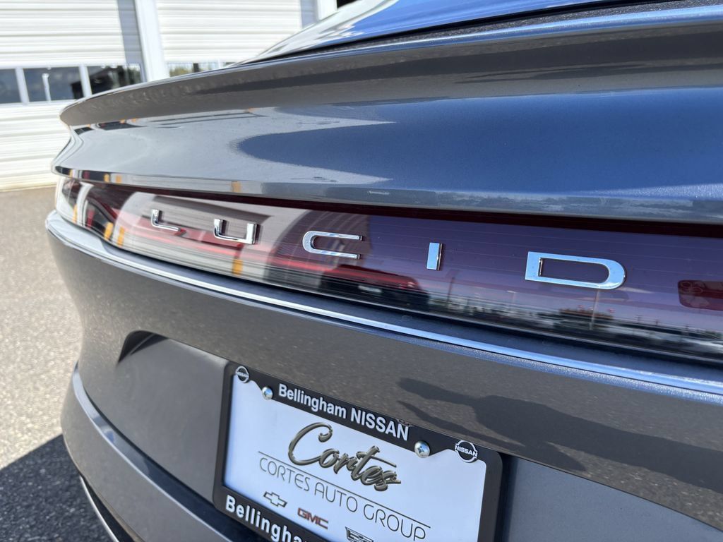 Used 2024 Lucid Air Touring AWD/4WD image 10