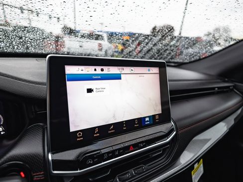 Used 2023 Jeep Compass Trailhawk w/ Trailhawk Elite Group image 14