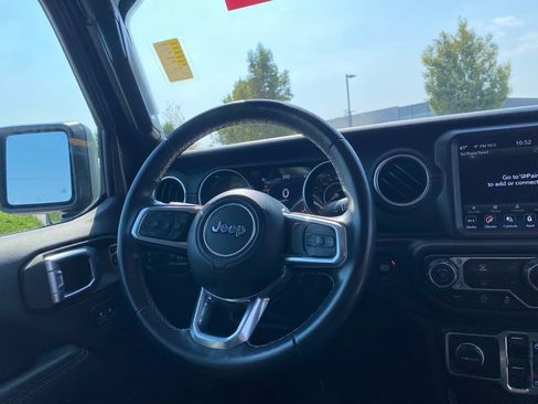 Used 2021 Jeep Gladiator Overland w/ Popular Equipment Package AWD/4WD image 31