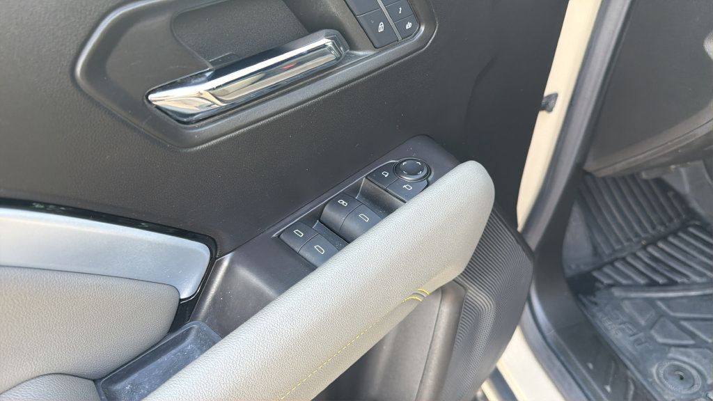 Used 2024 Chevrolet Colorado ZR2 w/ ZR2 Convenience Package III AWD/4WD image 13