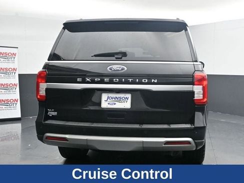 Used 2022 Ford Expedition XLT image 11