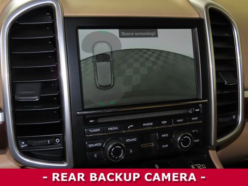 Used 2012 Porsche Cayenne S image 17