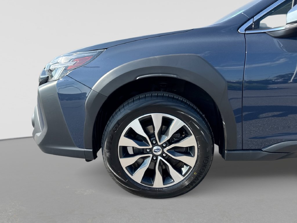 Used 2023 Subaru Outback Touring AWD/4WD image 19